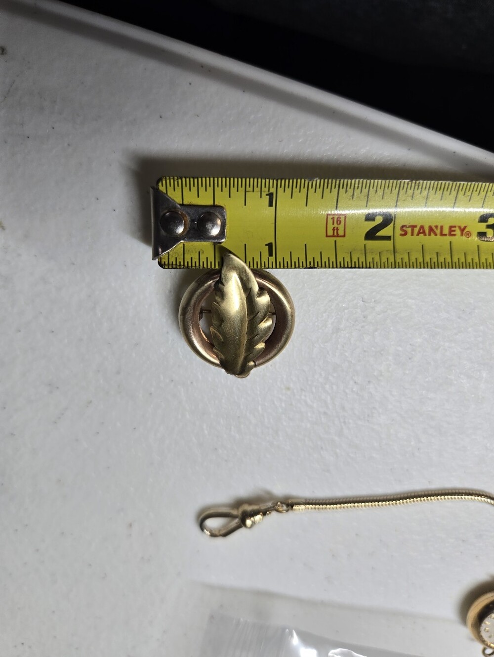 Vintage Gold Filled Leaf Pendant Necklace Charm - Picture 9 of 9